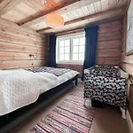 Spectacular With View In Jotunheimen Feriehus *