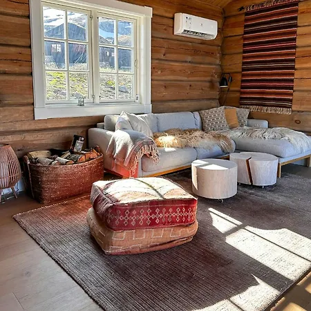 Spectacular With View In Jotunheimen Ferienhaus Eidsbugarden